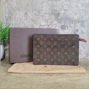 LV Monogram Pochette Homme Clutch AUTH